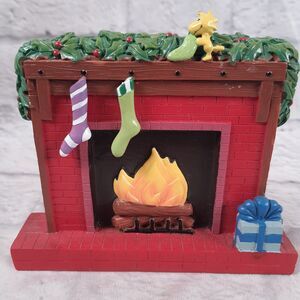Peanuts Dept 56 Stockings Were Hung Woodstock Figure Christmas Fireplace Mantel